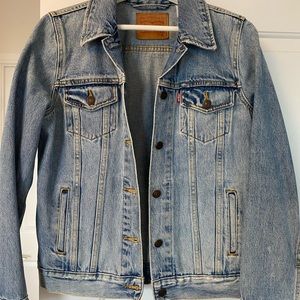 Levi Trucker Denim Jacket